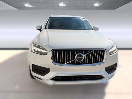 2021 Volvo XC90 T6 Momentum