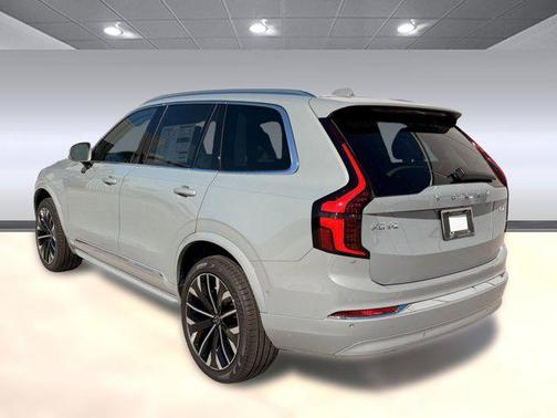 2026 Volvo XC90 B6 Ultra 7-Seater