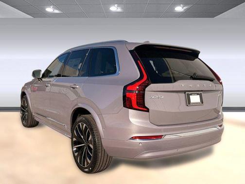 2026 Volvo XC90 B5 Ultra 6-Seater