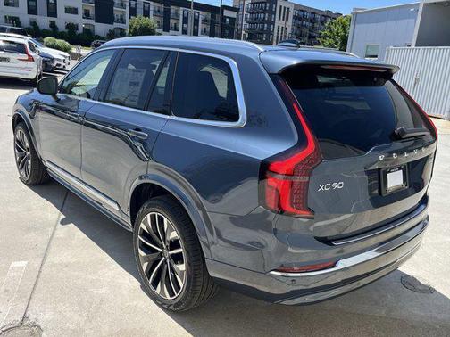 2025 Volvo XC90 Plug-In Hybrid T8 Ultra 7-Seater