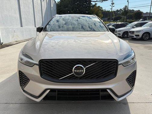 2026 Volvo XC60 B5 Core