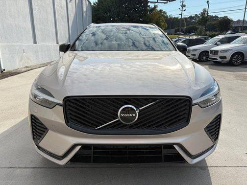 2026 Volvo XC60 B5 Core