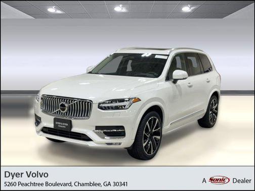 2023 Volvo XC90 B5 Plus