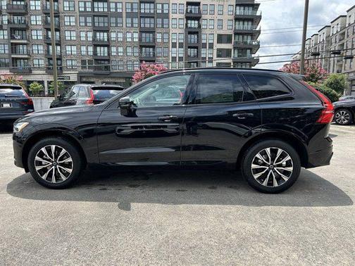 2025 Volvo XC60 B5 Core