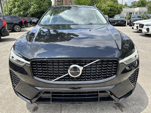 2025 Volvo XC60 B5 Core