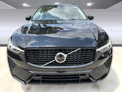 2025 Volvo XC60 B5 Core