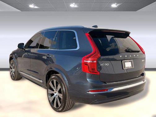 2024 Volvo XC90 B6 Plus Bright Theme 6-Seater
