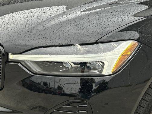 2025 Volvo XC60 Plug-In Hybrid Plus