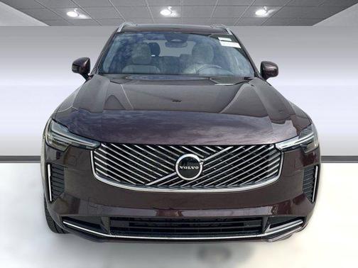 2026 Volvo XC90 B5 Core