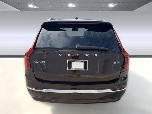 2026 Volvo XC90 B5 Core