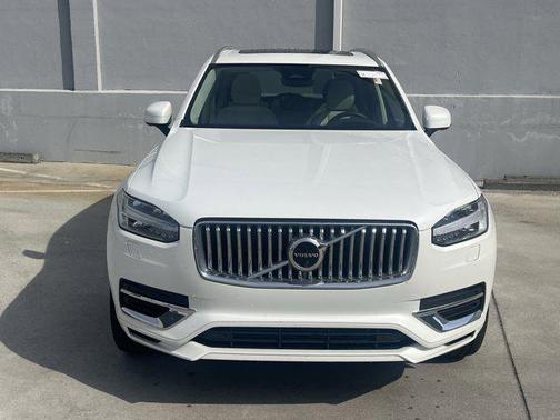 2024 Volvo XC90 Recharge Plug-In Hybrid T8 Ultimate Bright Theme 7-Seater