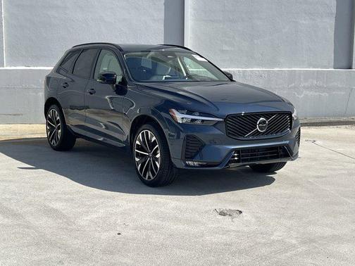 2026 Volvo XC60 B5 Ultra