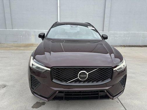 2026 Volvo XC60 B5 Core