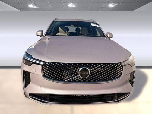 2026 Volvo XC90 B6 Plus 6-Seater