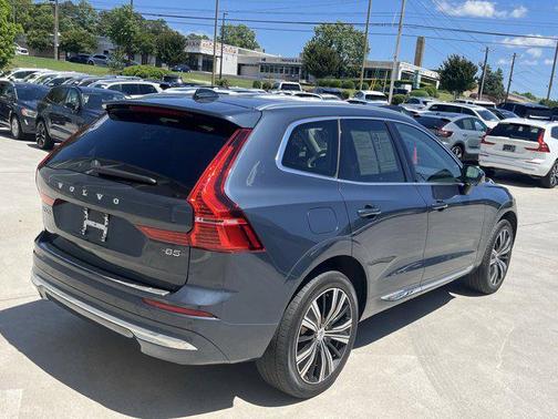 2022 Volvo XC60 B5 Inscription