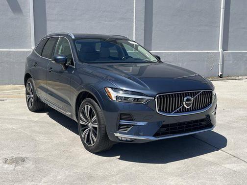 2022 Volvo XC60 B5 Inscription