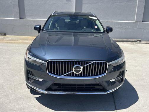 2022 Volvo XC60 B5 Inscription
