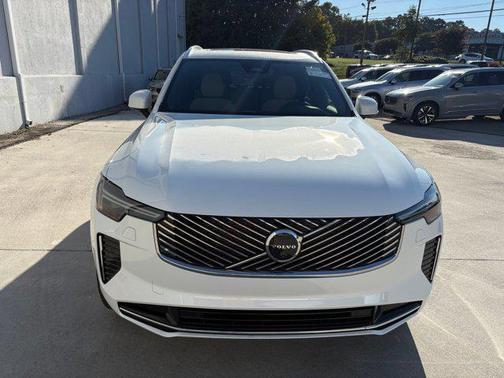 2026 Volvo XC90 B6 Plus 7-Seater