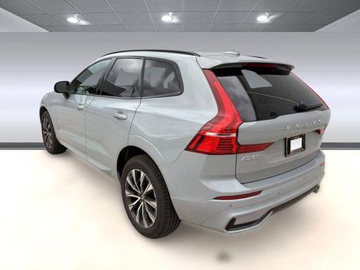 2025 Volvo XC60 B5 Core