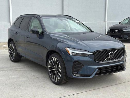 2026 Volvo XC60 B5 Ultra