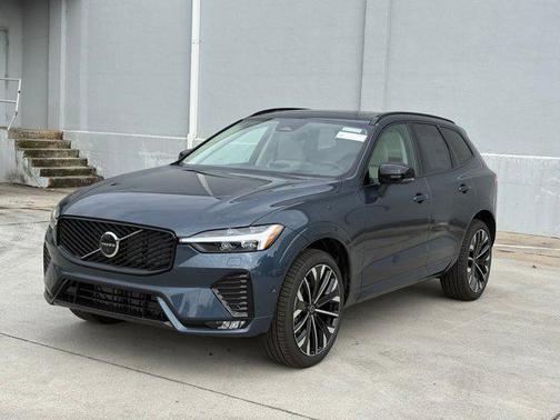 2026 Volvo XC60 B5 Ultra