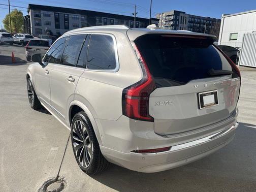 2025 Volvo XC90 B5 Ultra 7-Seater