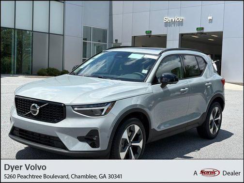 2026 Volvo XC40 B5 Plus