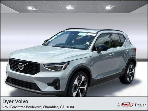 2026 Volvo XC40 B5 Plus