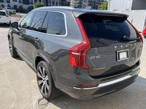 2024 Volvo XC90 B5 Plus Bright Theme