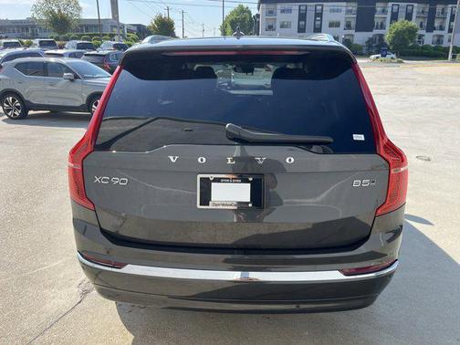 2024 Volvo XC90 B5 Plus Bright Theme