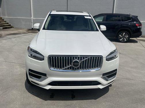 2024 Volvo XC90 Recharge Plug-In Hybrid T8 Ultimate 6-Seater