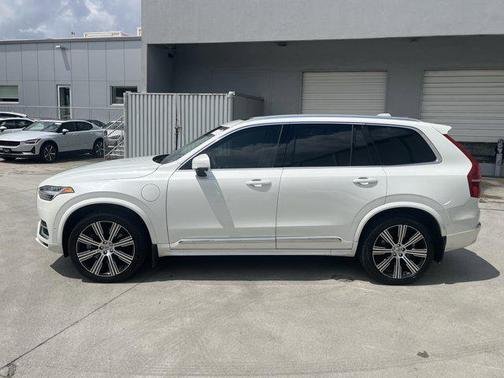 2024 Volvo XC90 Recharge Plug-In Hybrid T8 Ultimate 6-Seater