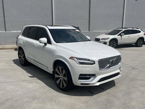 2024 Volvo XC90 Recharge Plug-In Hybrid T8 Ultimate 6-Seater