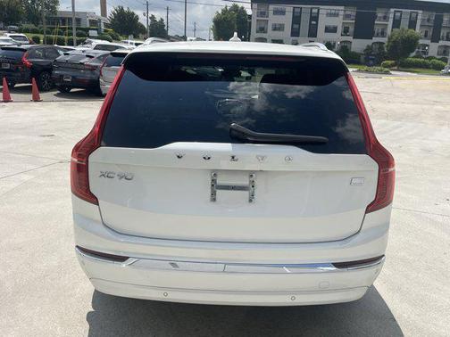 2024 Volvo XC90 Recharge Plug-In Hybrid T8 Ultimate 6-Seater