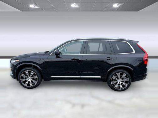 2025 Volvo XC90 Plug-In Hybrid T8 Ultra 6-Seater