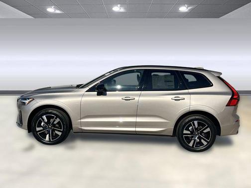 2026 Volvo XC60 B5 Core