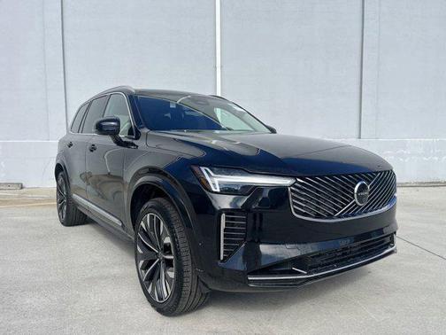 2025 Volvo XC90 Plug-In Hybrid T8 Ultra 7-Seater