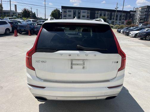 2017 Volvo XC90 T5 Momentum