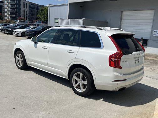 2017 Volvo XC90 T5 Momentum
