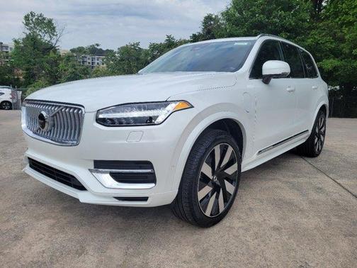 2024 Volvo XC90 Recharge Plug-In Hybrid T8 Plus Bright Theme 7-Seater