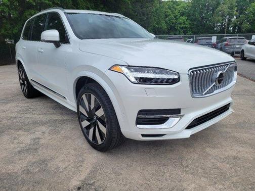 2024 Volvo XC90 Recharge Plug-In Hybrid T8 Plus Bright Theme 7-Seater