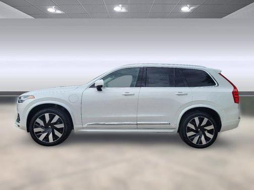 2024 Volvo XC90 Recharge Plug-In Hybrid T8 Plus Bright Theme 7-Seater