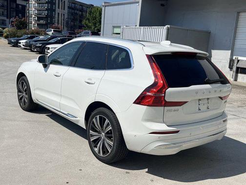 2022 Volvo XC60 B6 Inscription