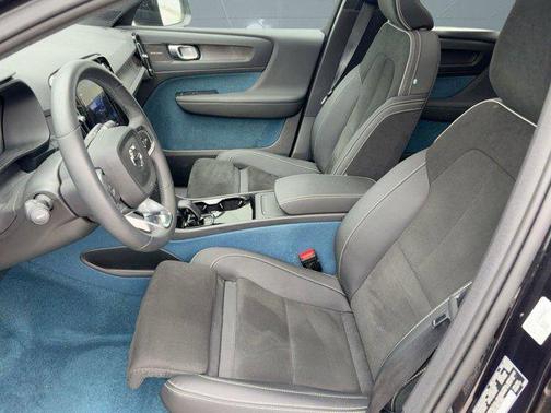 2023 Volvo C40 Recharge Pure Electric Twin Ultimate