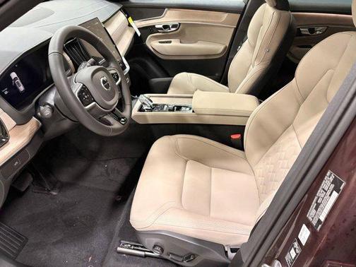 2026 Volvo XC90 B5 Core