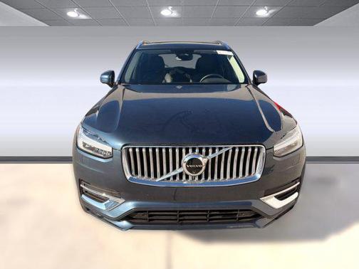 2025 Volvo XC90 B6 Plus 7-Seater