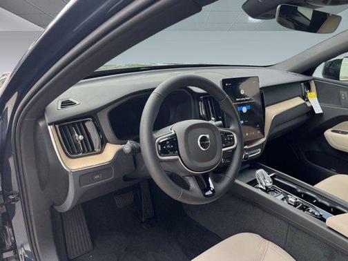 2026 Volvo XC60 B5 Core
