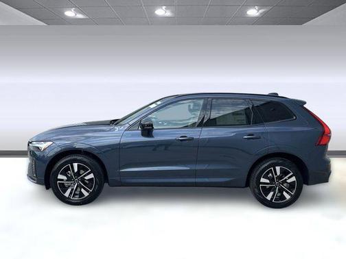 2026 Volvo XC60 B5 Core