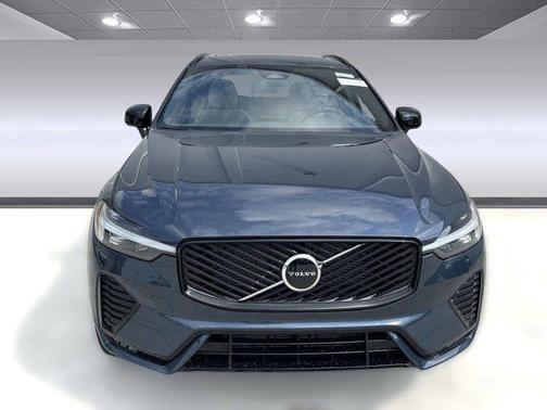 2026 Volvo XC60 B5 Core