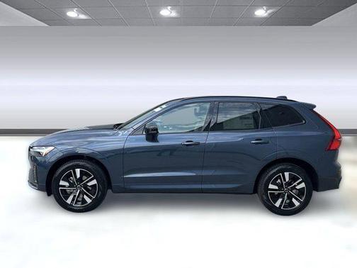 2026 Volvo XC60 B5 Core